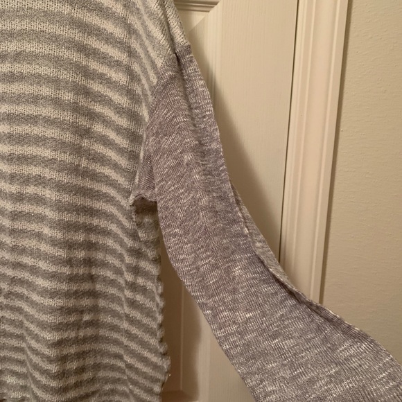 Van Heusen gray striped sweater - Picture 3 of 3